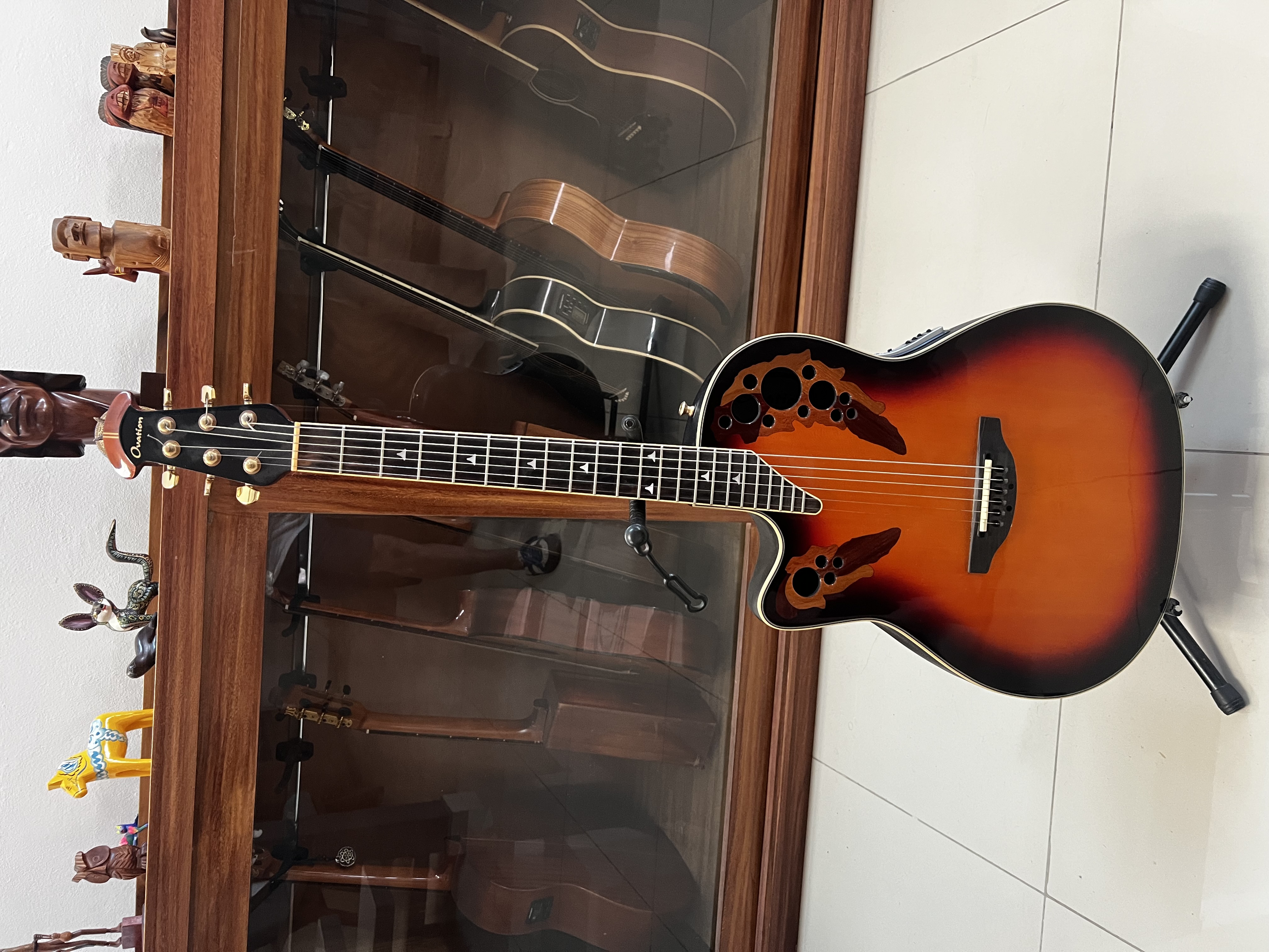 Ovation Guitarras Acusticas Usado en San Pedro Tlaquepaque por $19,000