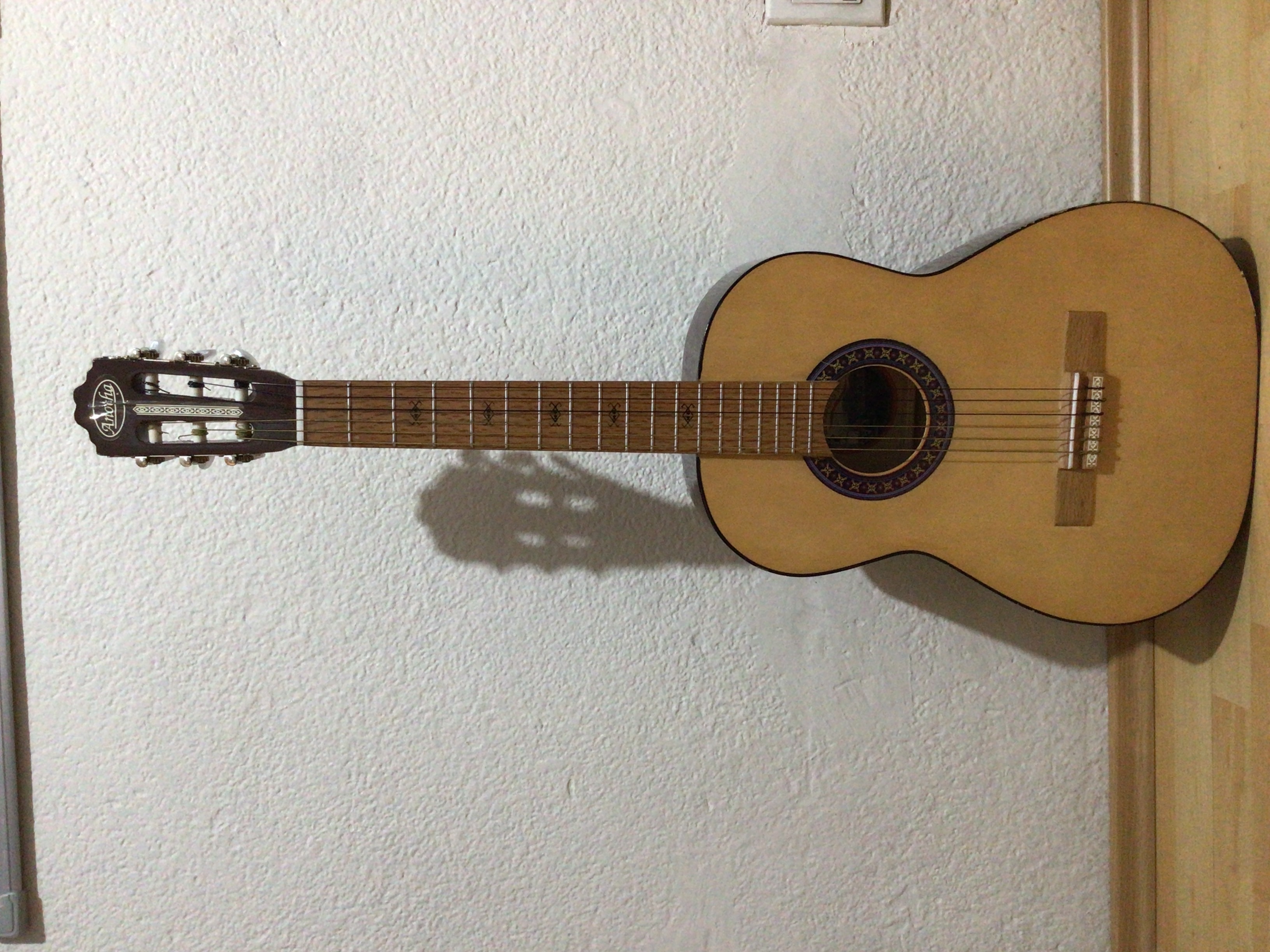 Guitarra acústica Anotha de Michoacán
