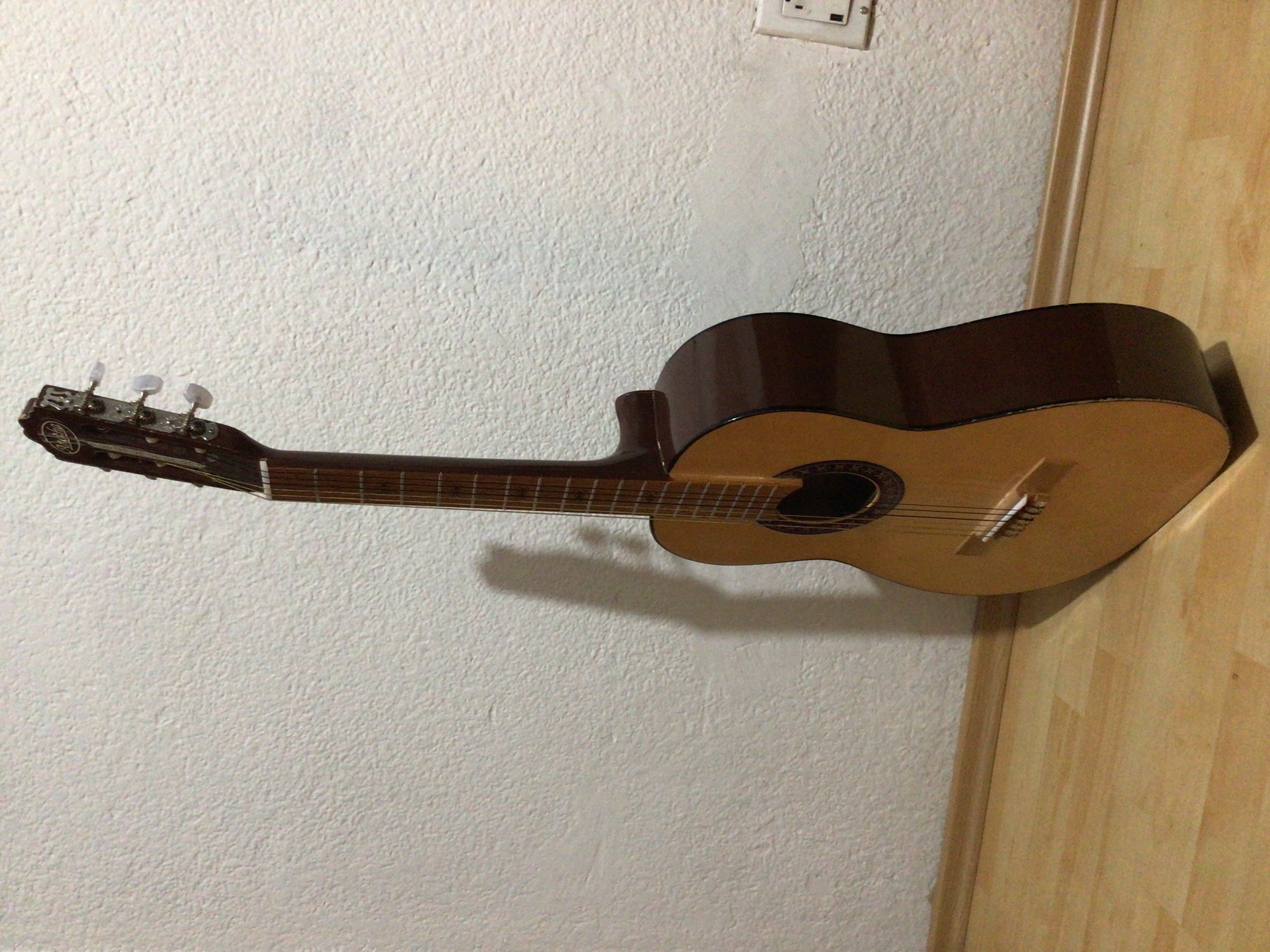 Guitarra acústica Anotha de Michoacán